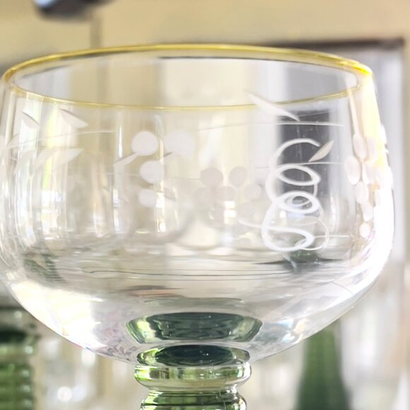 Roemer Vintage Beehive Green Stem Glasses Set of 2 Etched Grapevine Barware 4 oz - Picture 10 of 10